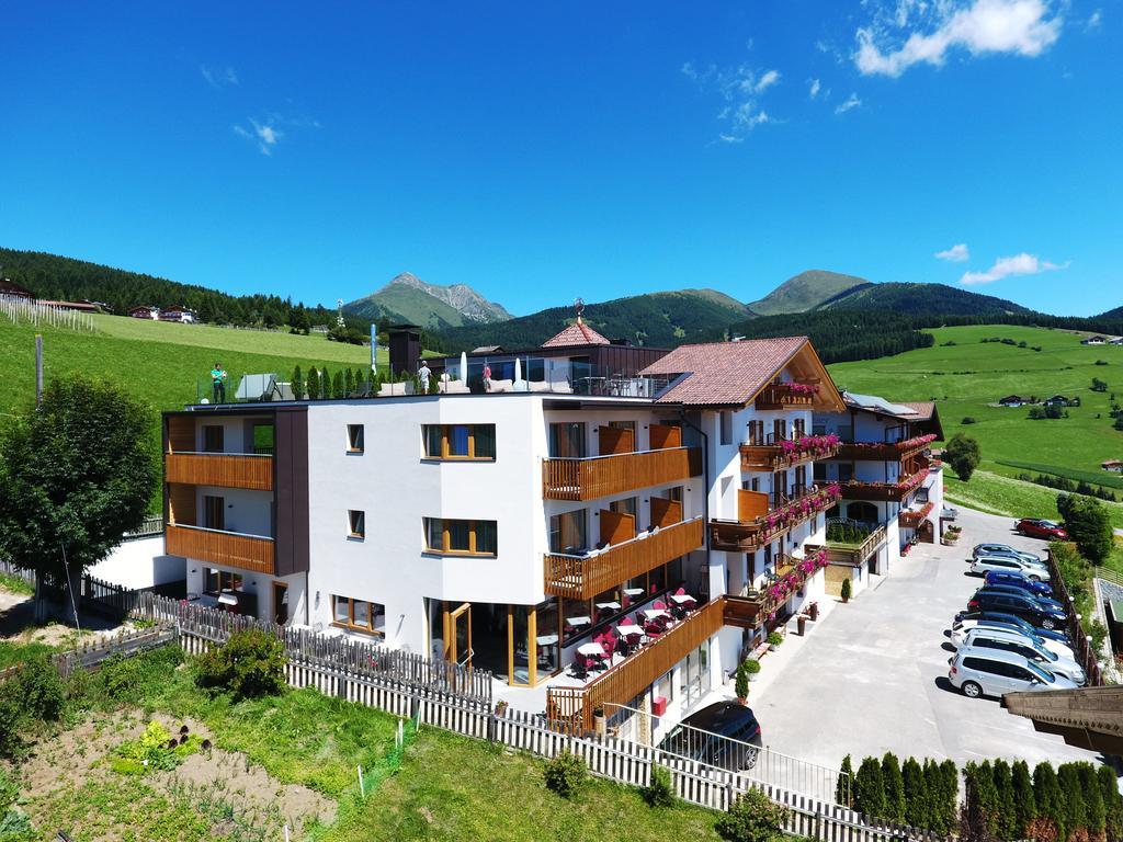 Hotel Kristall Maranza Kültér fotó